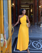 Popular Slim One Shoulder Cutout Pleated Dress