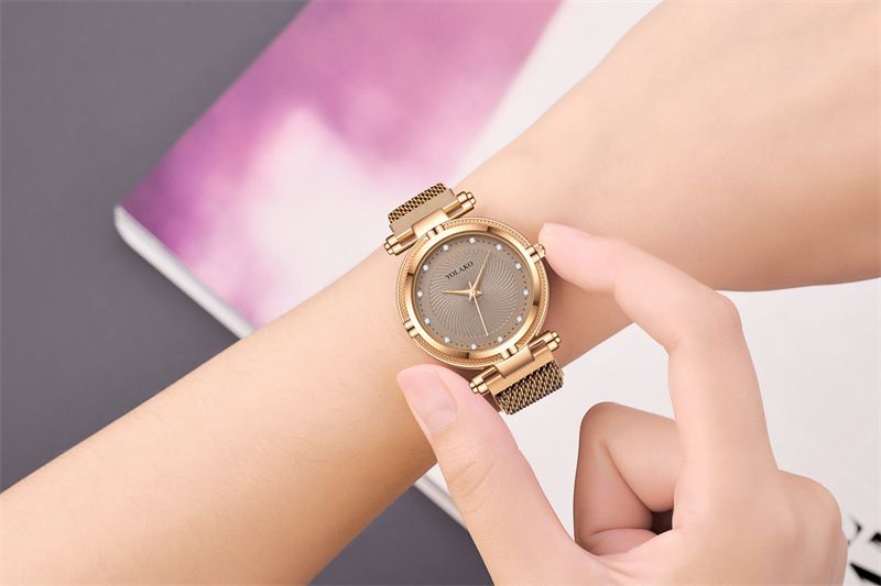 Fashion Diamond Women's Lazy Magnet Wrist Watch