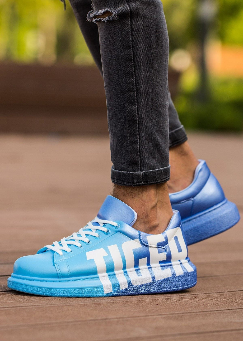 Men's Genova "Tiger"
